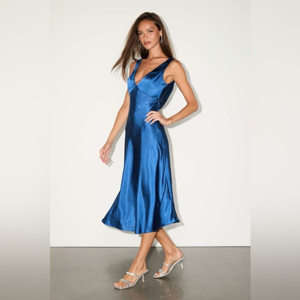 LULU’S Incredible Love Navy Satin Cowl Back Midi Dress - Picture 4 of 7